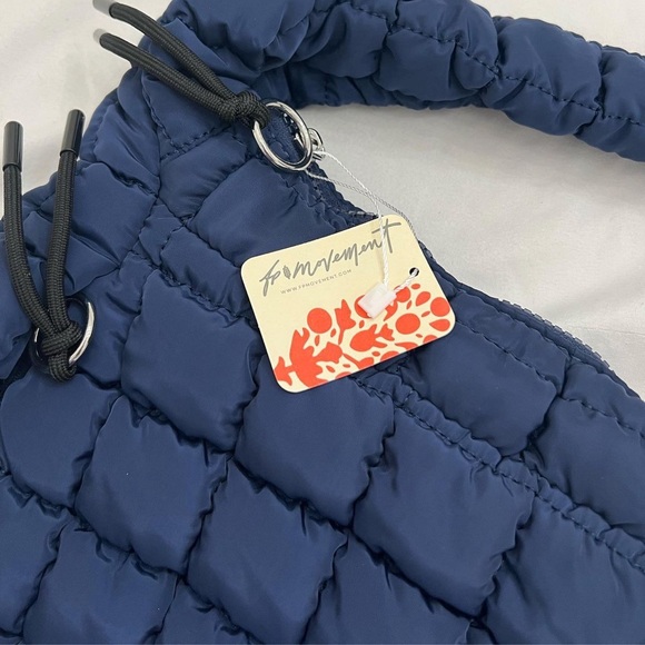 Free People Movement Carryall NWT *rare* - Picture 2 of 2